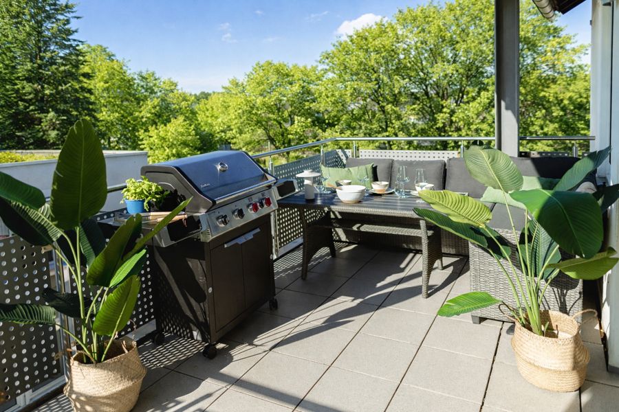 Terrasse mit Grill der Premium Wohnung Kassel Zentrum